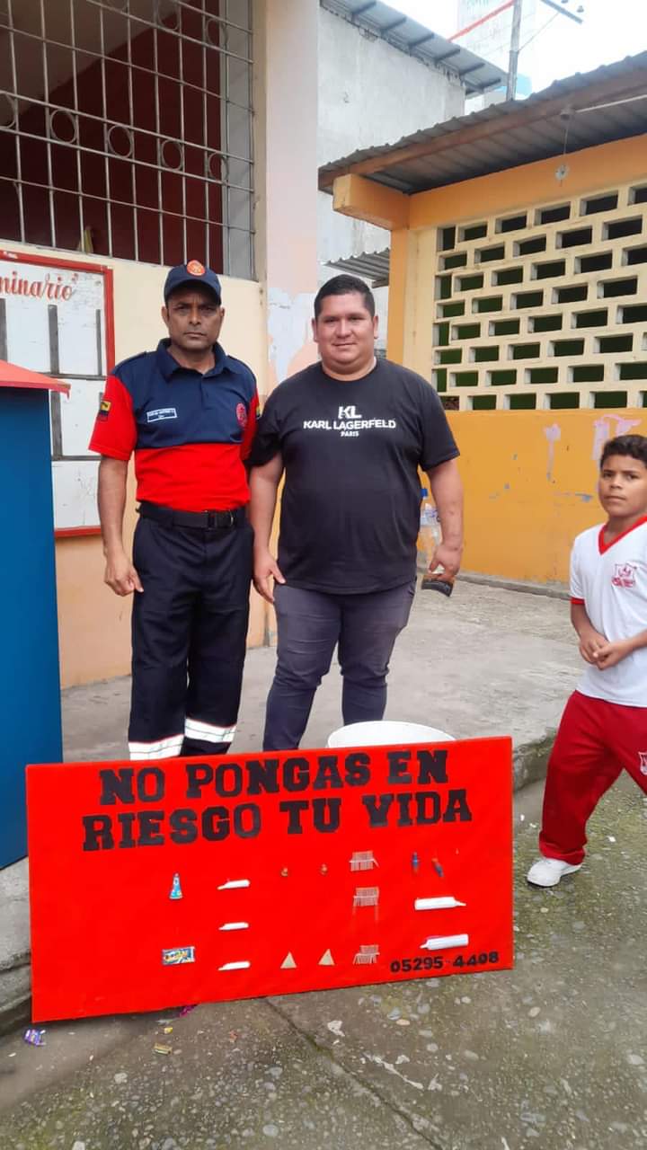 REUNIÃ“N ENTRE JEFATURA CON EL PERSONAL BOMBERIL VOLUNTARIOS